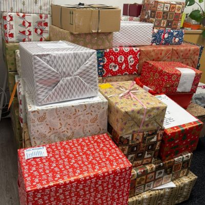 Weihnachtpäckchen für die Tafel